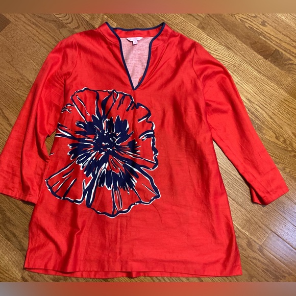 Lilly Pulitzer Tops - Lilly Pulitzer 🌸Ciara Red & Navy Floral Hibiscus Flower Tunic Top XL